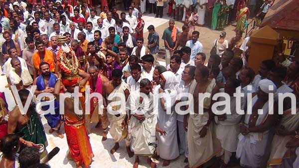 ಬಪ್ಪನಾಡು : ಶ್ರೀ ದುರ್ಗಾ ಪರಮೇಶ್ವರೀ ದೇವಸ್ಥಾನದ ವರ್ಷಾವಧಿ ಉತ್ಸವ